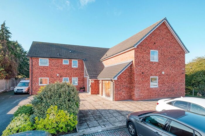 2 Bedroom Flat For Sale In Cedar Park Road, Redditch, B97