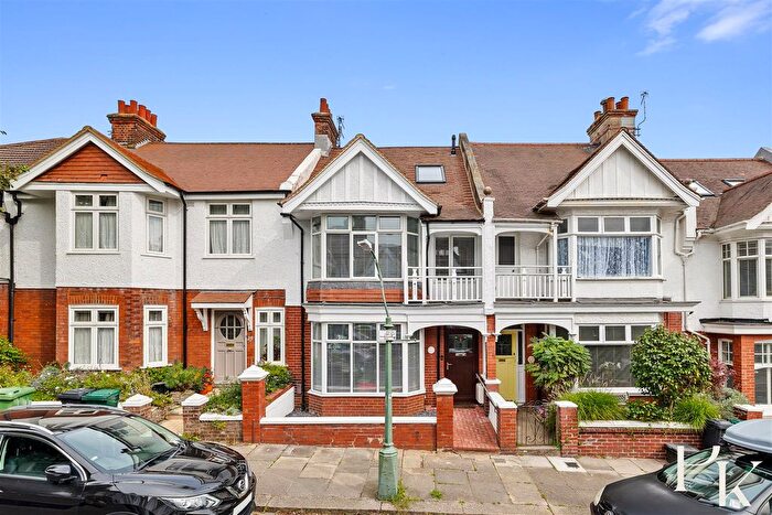 5 Bedroom Terraced House For Sale In Glendale Road, Hove, BN3