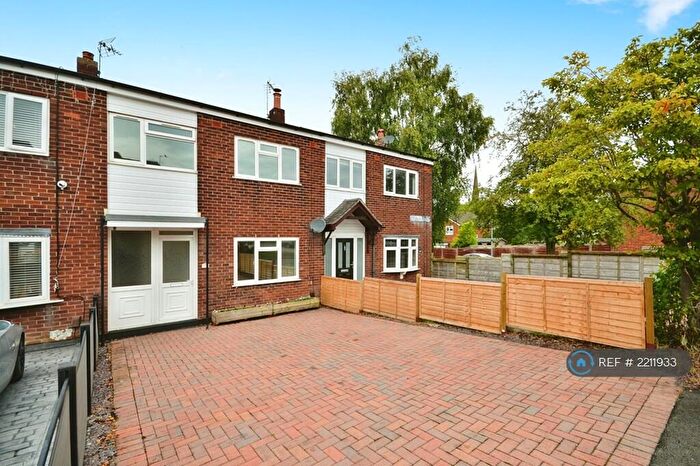 3 Bedroom Terraced House To Rent In Turnock Street, Macclesfield, SK11