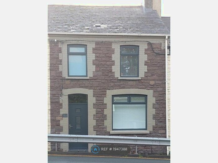 3 Bedroom Terraced House To Rent In Cefn Road, Newport, NP10