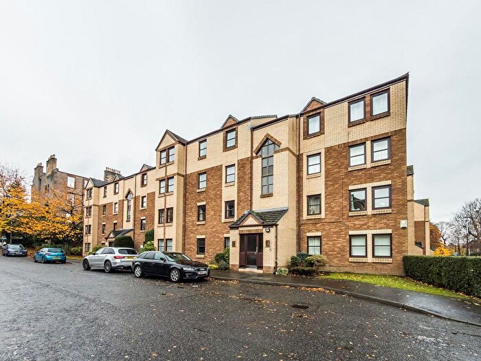 2 Bedroom Flat To Rent In Craighouse Gardens, Edinburgh, EH10