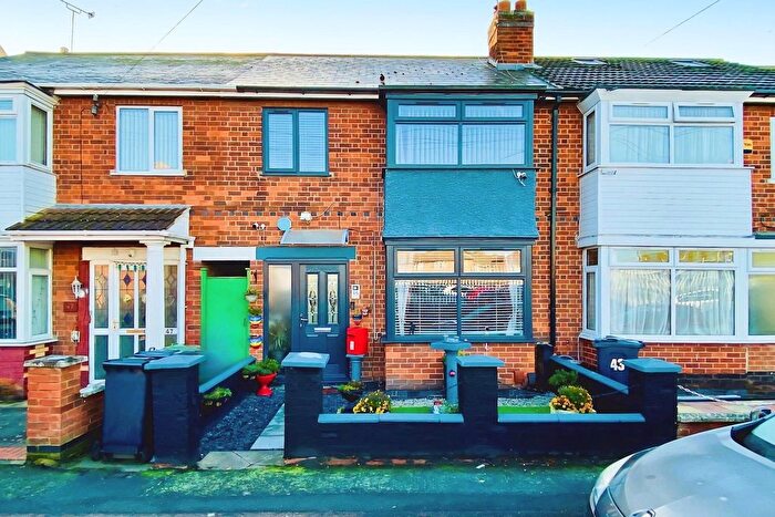 3 Bedroom Terraced House For Sale In St. Ives Road, Leicester, LE4