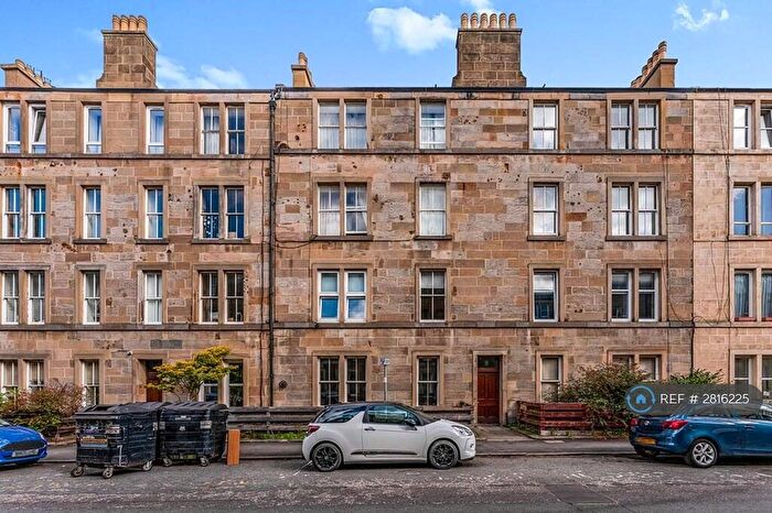 2 Bedroom Flat To Rent In Caledonian Place, Edinburgh, EH11