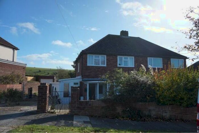 3 Bedroom Semi-Detached House To Rent In Donnington Road, Brighton, BN2