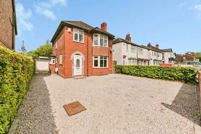 3 Bedroom Detached House For Sale In Manchester Road, Northwich, Cheshire, CW9