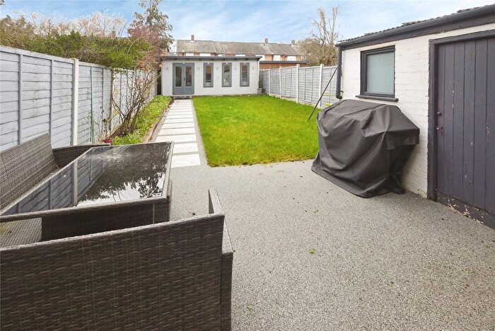 3 Bedroom Terraced House For Sale In Thrift Green, Brentwood, Essex, CM13