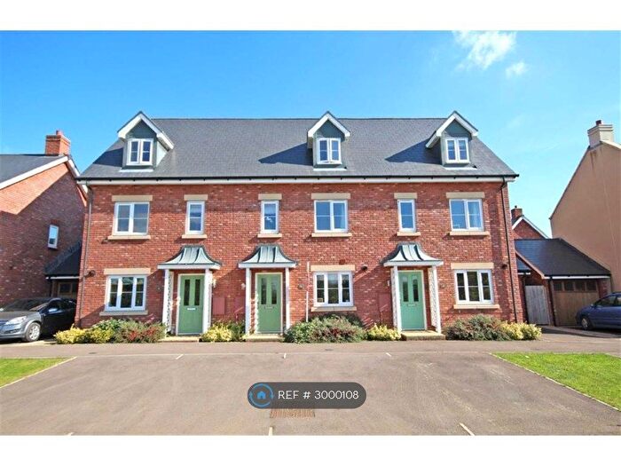 4 Bedroom End Terrace House To Rent In Bishops Cleve, Bishops Cleeve, GL52