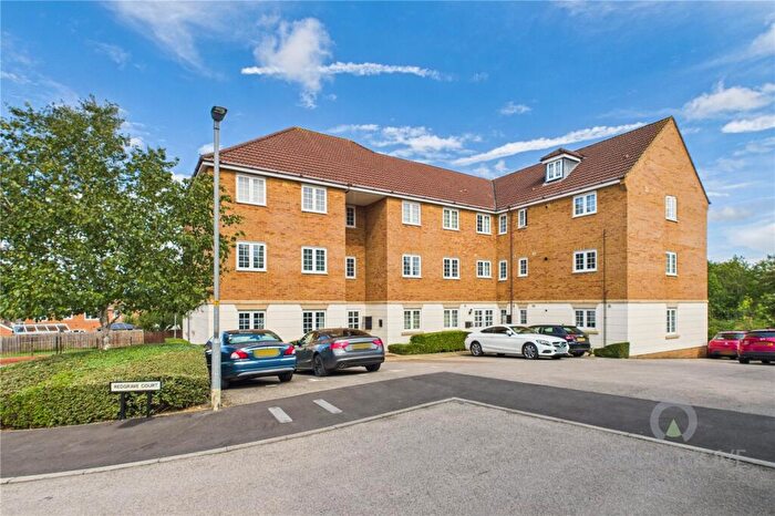 2 Bedroom Flat For Sale In Redgrave Court, Wellingborough, NN8