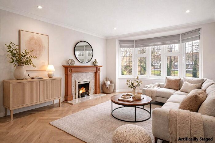 2 Bedroom Flat For Sale In Tudor Court, Walthamstow, London, E17