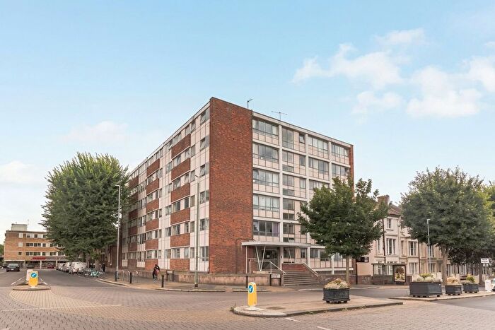 2 Bedroom Flat To Rent In Goldstone Villas, Hove, BN3