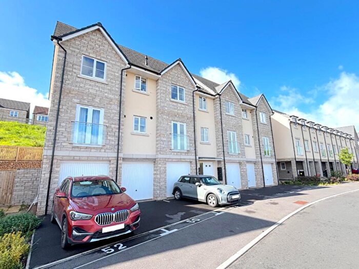2 Bedroom Flat For Sale In Oxleaze Way, Paulton, Bristol, BS39