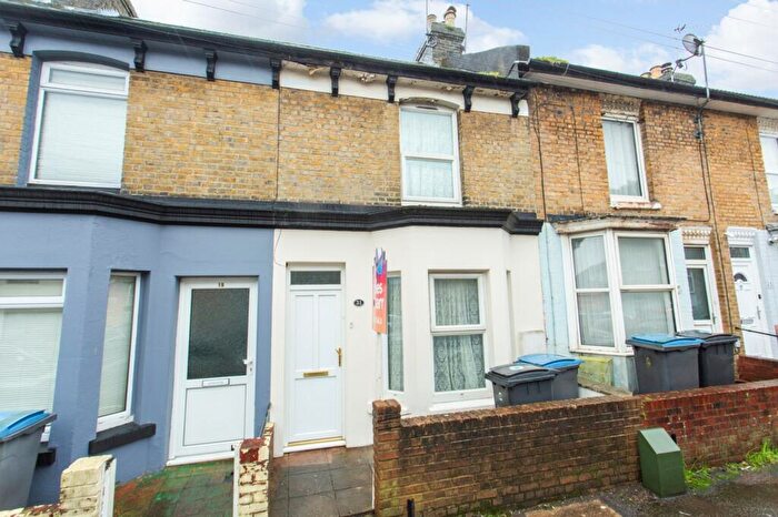 2 Bedroom Terraced House For Sale In Clarendon Street, Dover, CT17