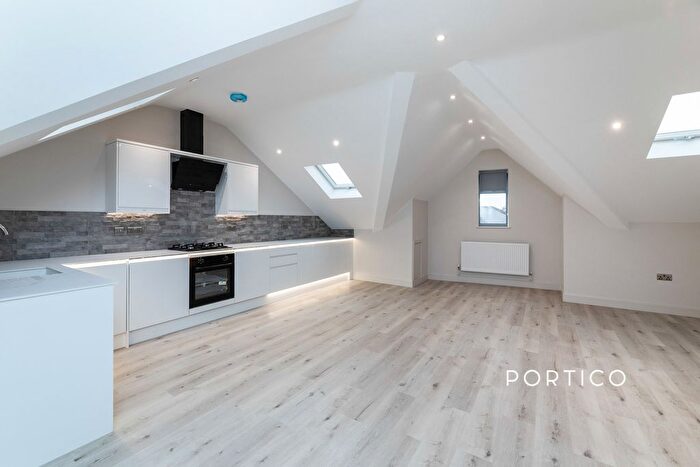 1 Bedroom Flat To Rent In George Lane, London, E18