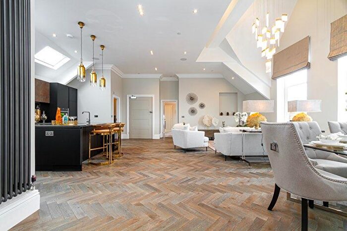 3 Bedroom Apartment To Rent In Mount Stuart House, Cardiff Bay, CF10