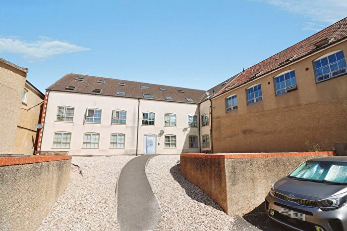 2 Bedroom Flat For Sale In Hudds Vale Road, Bristol, BS5