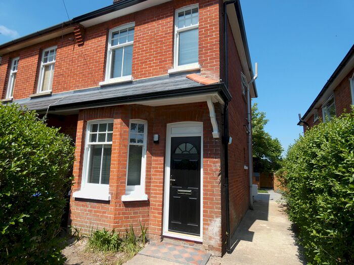 2 Bedroom Property To Rent In Eaton Villas, Wych Hill, Woking, GU22