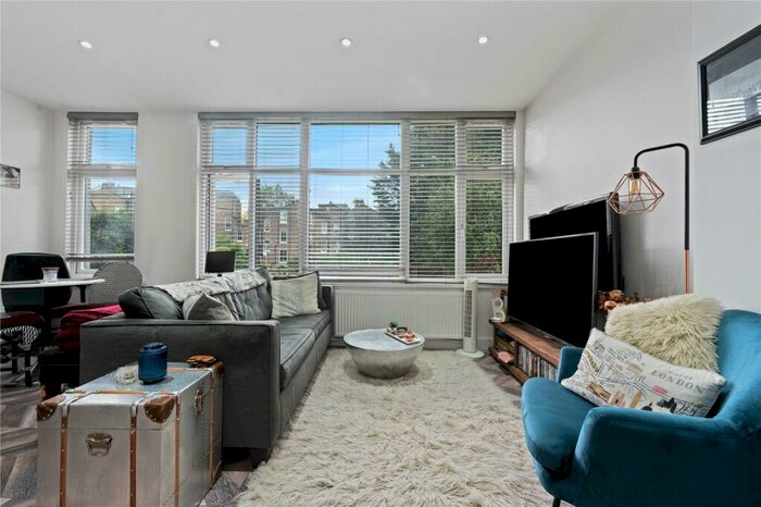 1 Bedroom Apartment To Rent In Essex Road, Canonbury, Islington, London, N1