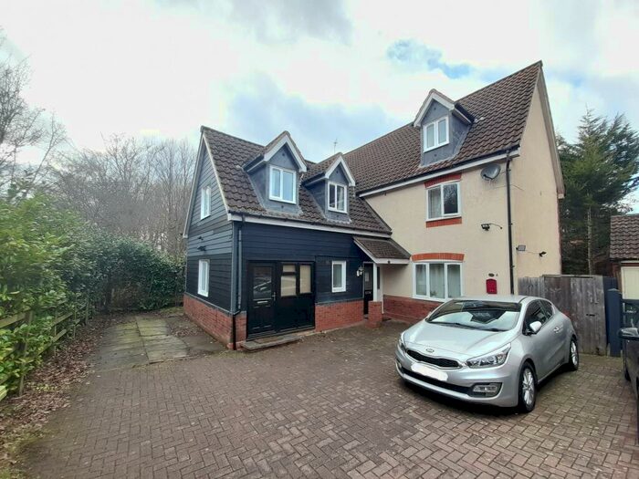 1 Bedroom Maisonette To Rent In Loughton, Milton Keynes, MK5