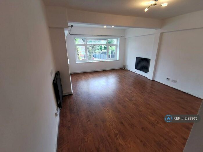 2 Bedroom Flat To Rent In Hayfield Road, Birmingham, B13