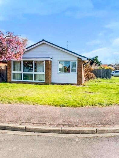 1 Bedroom Detached Bungalow To Rent In Cranleigh Close, Trumpington, Cambridge, CB2
