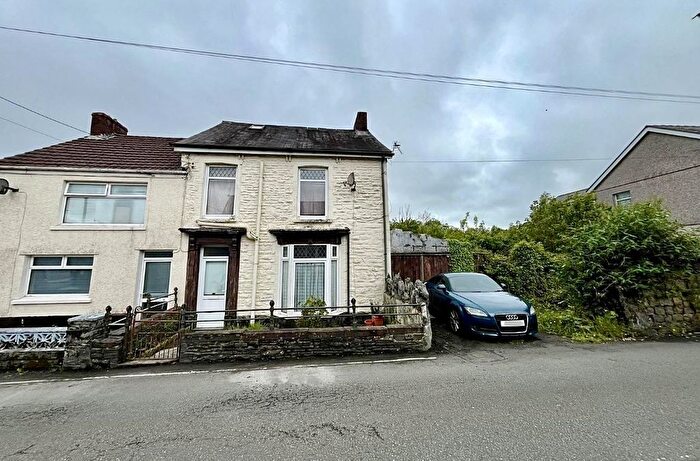 2 Bedroom Property For Sale In Tirycoed Road, Glanamman, Ammanford, SA18