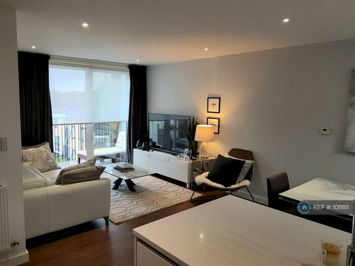 2 Bedroom Flat To Rent In Howard Road, Stanmore, HA7