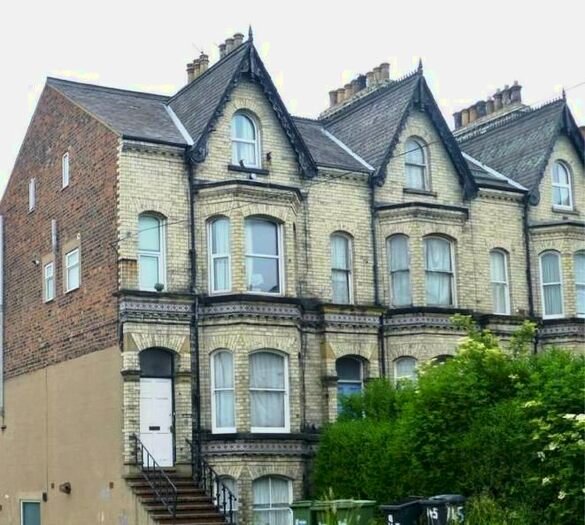 3 Bedroom Flat To Rent In Lawrence Street, York, YO10