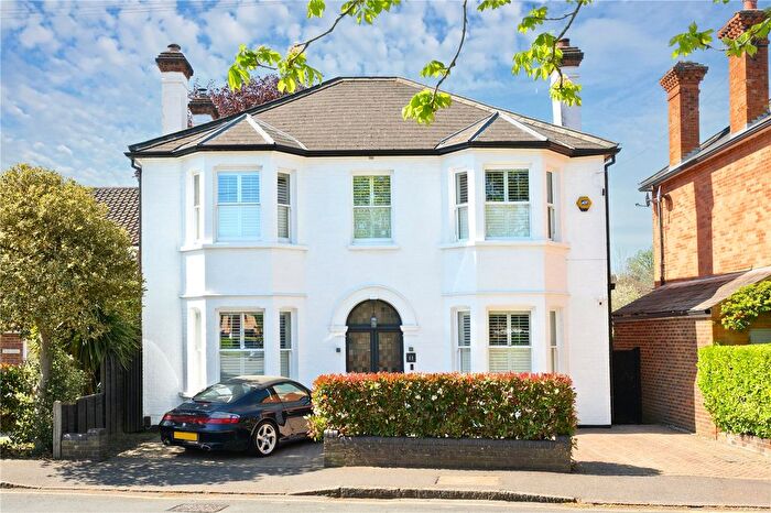 4 Bedroom Detached House For Sale In Mayfield Road, Hersham, Walton-On-Thames, Surrey, KT12