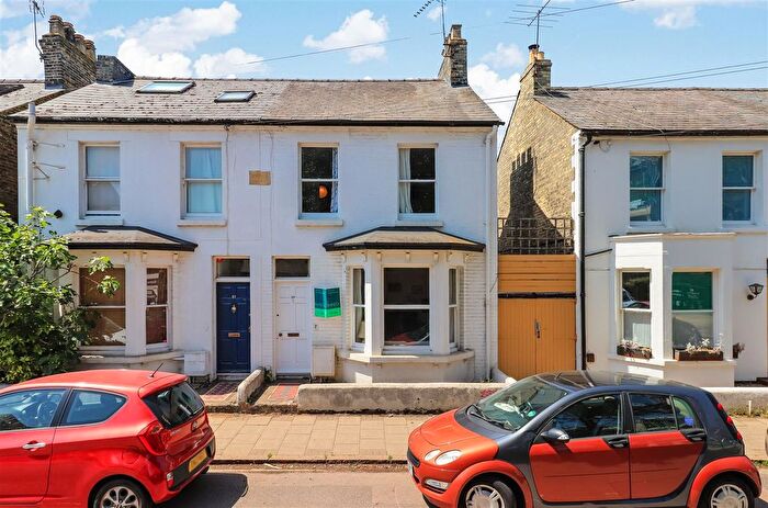 3 Bedroom Terraced House For Sale In Devonshire Road, Cambridge, CB1