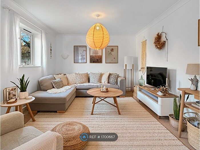 3 Bedroom Semi-Detached House To Rent In Denmark Road, Cottenham, Cambridge, CB24