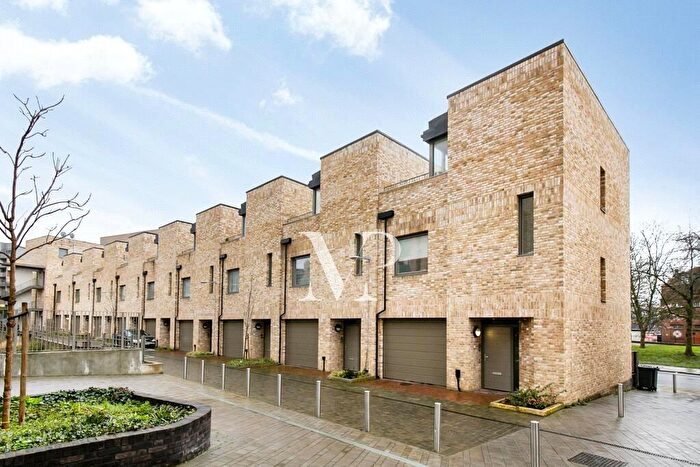 3 Bedroom House To Rent In Orchid Mews, Stonebridge, London, NW10