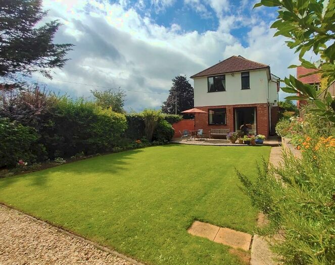 4 Bedroom Detached House To Rent In Bouncers Lane, Cheltenham, GL52