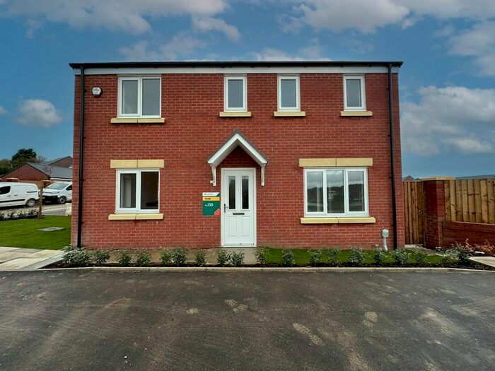4 Bedroom Detached House To Rent In The Limes, Blackburn, BB1