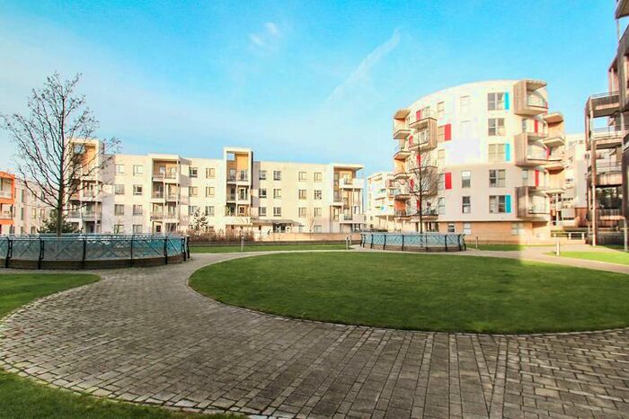 1 Bedroom Flat To Rent In Glenalmond Avenue, CB1