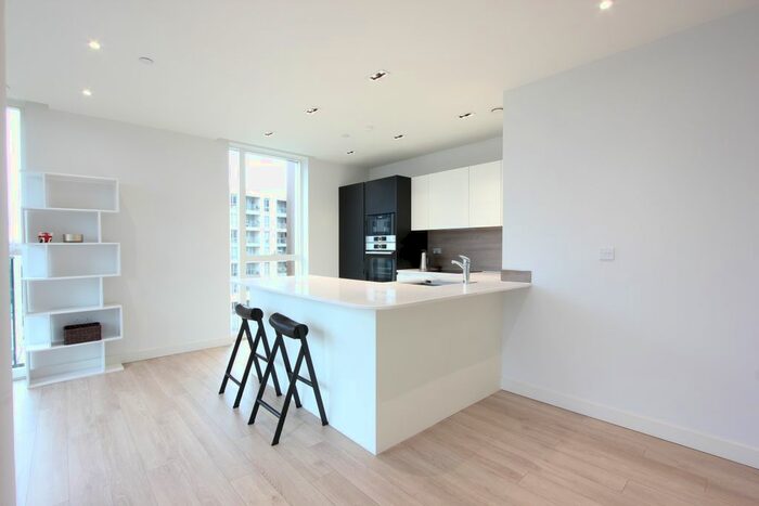 2 Bedroom Flat To Rent In The Parkhouse, Kayani Avenue, London, N4