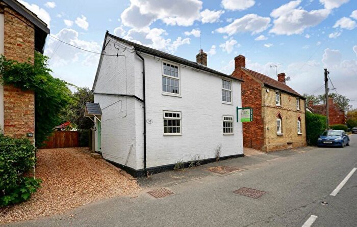 3 Bedroom Detached House For Sale In High Street, Catworth, Huntingdon, Cambridgeshire, PE28