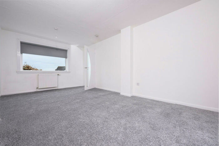 3 Bedroom Terraced House To Rent In Rigghead, Stewarton, KA3