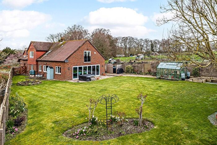 5 Bedroom Property For Sale In Church Lane, Figheldean, Salisbury, SP4