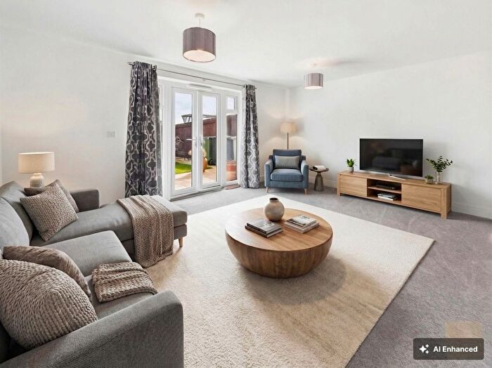 3 Bedroom Terraced House For Sale In Barrowfield Drive, Stamford, PE9