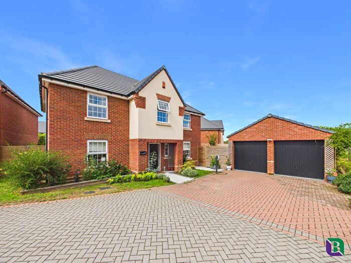 4 Bedroom Detached House For Sale In Morris Grove, Eaton Leys, MK17