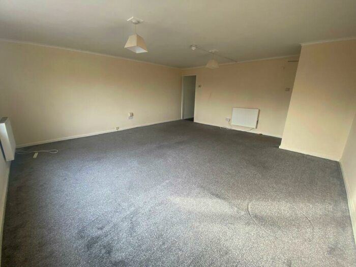 1 Bedroom Flat To Rent In White Rose Way, Garforth, Leeds, West Yorkshire, LS25