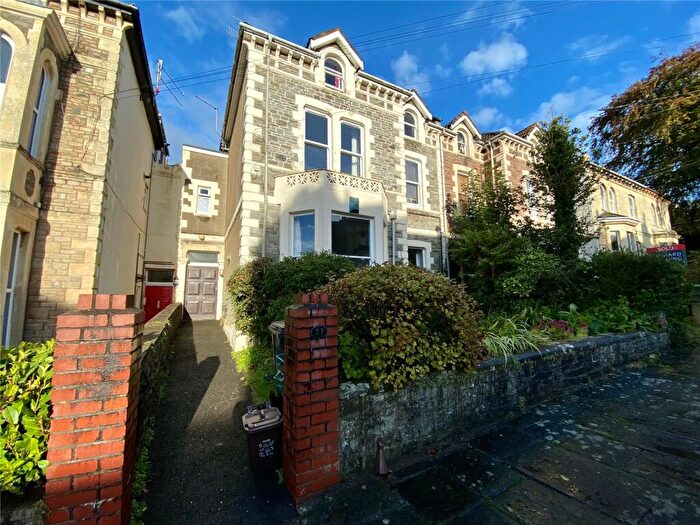 2 Bedroom Apartment To Rent In Montrose Avenue, Redland, Bristol, BS6