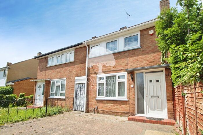 3 Bedroom Terraced House To Rent In Swabey Road, Langley, SL3