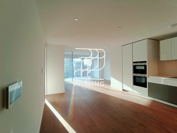 2 Bedroom Flat To Rent In Oakley House, Electric Boulevard, SW11