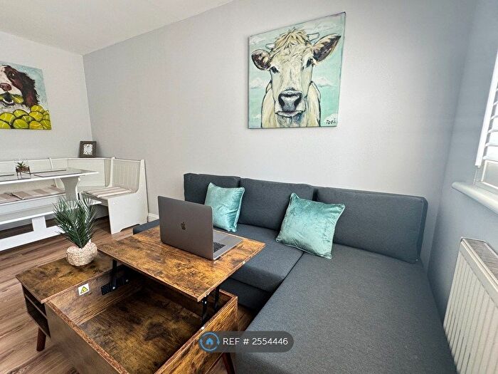 1 Bedroom Flat To Rent In Bridge Meadows, London, SE14