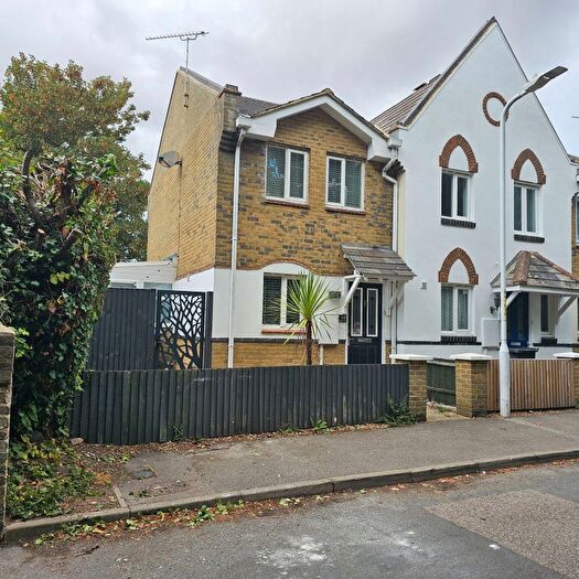 2 Bedroom End Terrace House For Sale In Foads Lane, Cliffsend, Ramsgate, CT12