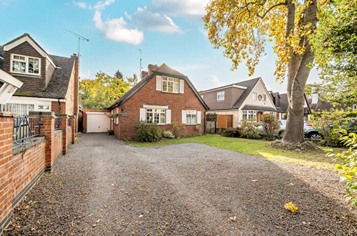 3 Bedroom Detached House For Sale In Reading Road, Woodley, Reading, RG5