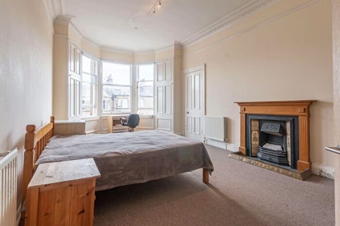 4 Bedroom Flat To Rent In L Spottiswoode Street, Edinburgh, EH9