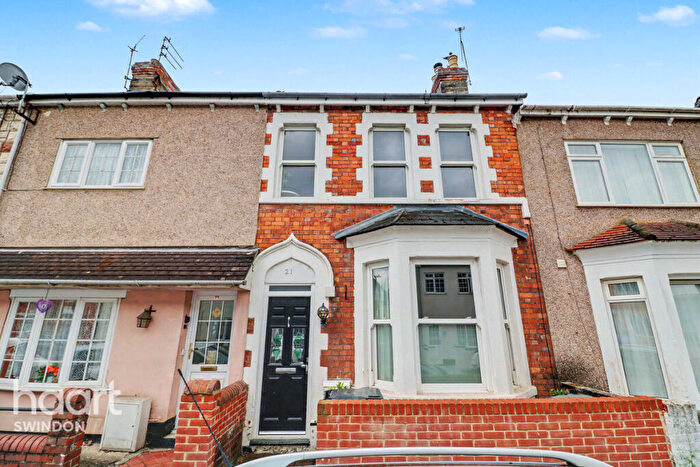 4 Bedroom Terraced House For Sale In Theobald Street, Swindon, SN1