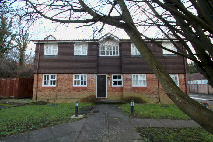 1 Bedroom Flat To Rent In Braemar Avenue, South Croydon, CR2